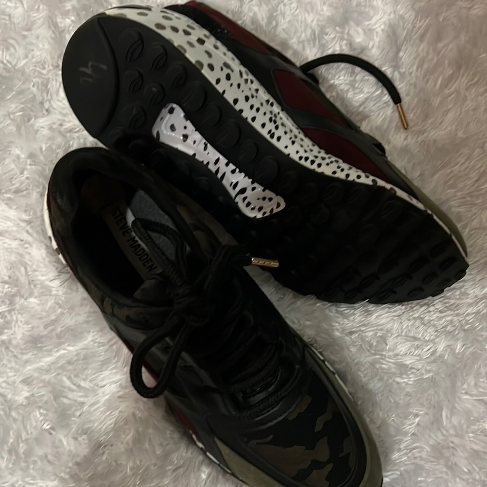 NewSteve Madden
